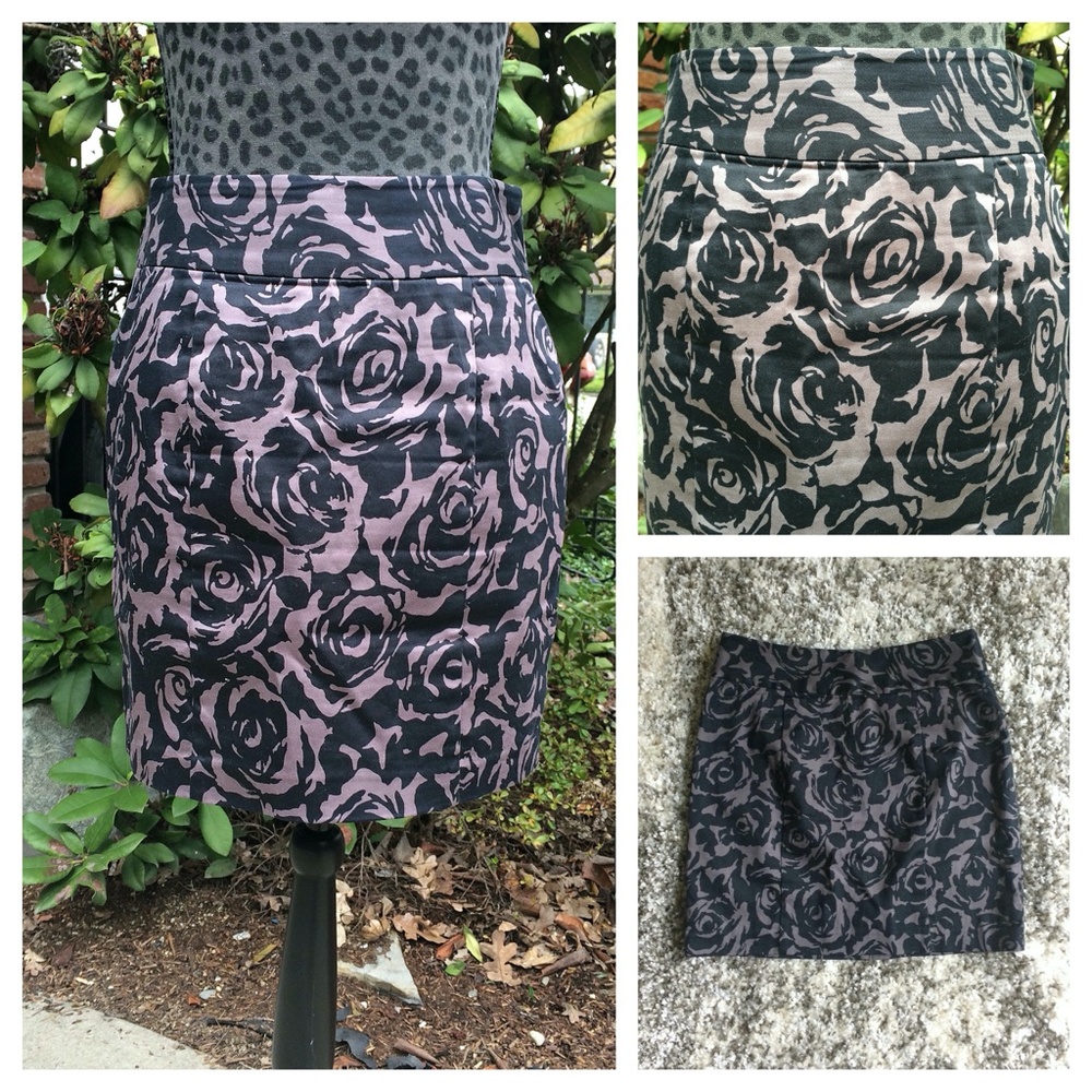 21 Black and Gray Floral Pencil Skirt
